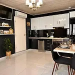 Katerina 2 Bedroom Luxury House Apartmán *
