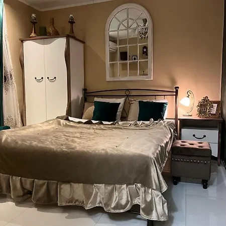 Апартаменты Katerina 2 Bedroom Luxury House *